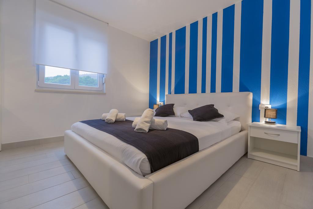 Lux Apartments Makarska Exterior photo