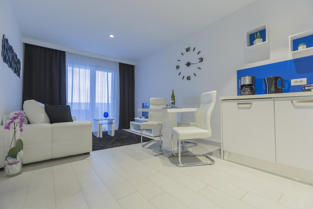 Lux Apartments Makarska Exterior photo