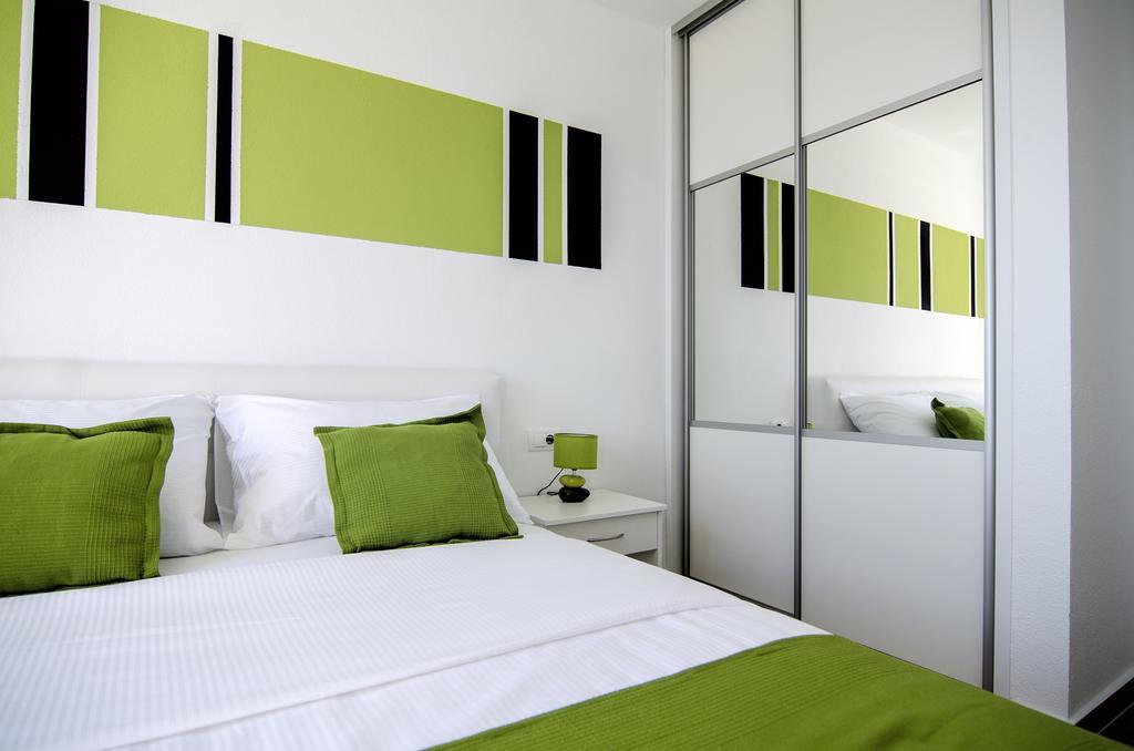 Lux Apartments Makarska Exterior photo